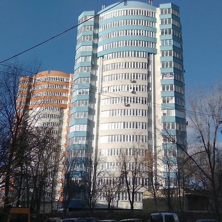 Cozy Retreat In Quiet Location Apartment Chisinau Exterior foto